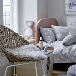 Bloomingville Bumper/ Pillow, Grey Fox -Textielwinkel bloomingville bumper pillow fox crocodile 9