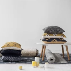 Deva Cushion Cover, Navy -Textielwinkel chhatwal jonsson deva cushion cover navy 9 1