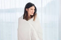 Pearl Classic 3 Kg Verzwaringsdeken 150x200 Cm, Light Grey -Textielwinkel cura of sweden pearl classic verzwaringsdeken 150x200 cm light grey 35