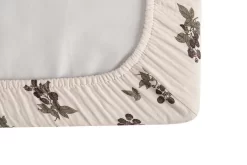 Textielwinkel -Textielwinkel garbo friends blackberry muslin aankleedkussenhoes 50x70 2