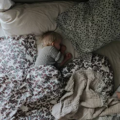 Cherrie Blossom Baby Bedset, 70x80 Cm -Textielwinkel garbo friends cherrie blossom bedset se 27