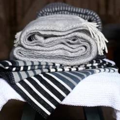 Klippan Yllefabrik Stella Plaid 130 X 200 Cm, Smokey Blue -Textielwinkel klippan yllefabrik stella plaid 10 1