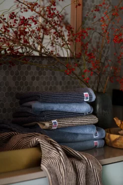 Lexington Original Handdoek Staal Blauw / Donker Grijze Melange, 30x50 Cm -Textielwinkel lexington original handdoek staal blauw donker grijze melange 6 3