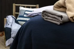 Lexington Quilted Jacquard Sprei Beige, 160x240 Cm -Textielwinkel lexington quilted jacquard sprei beige 4