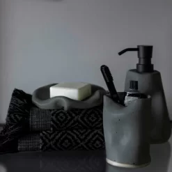 Mette Ditmer Morocco Guest Towel 2 Pcs, 35x60 Cm, Black/Grey -Textielwinkel mette ditmer morocco towel black grey 9