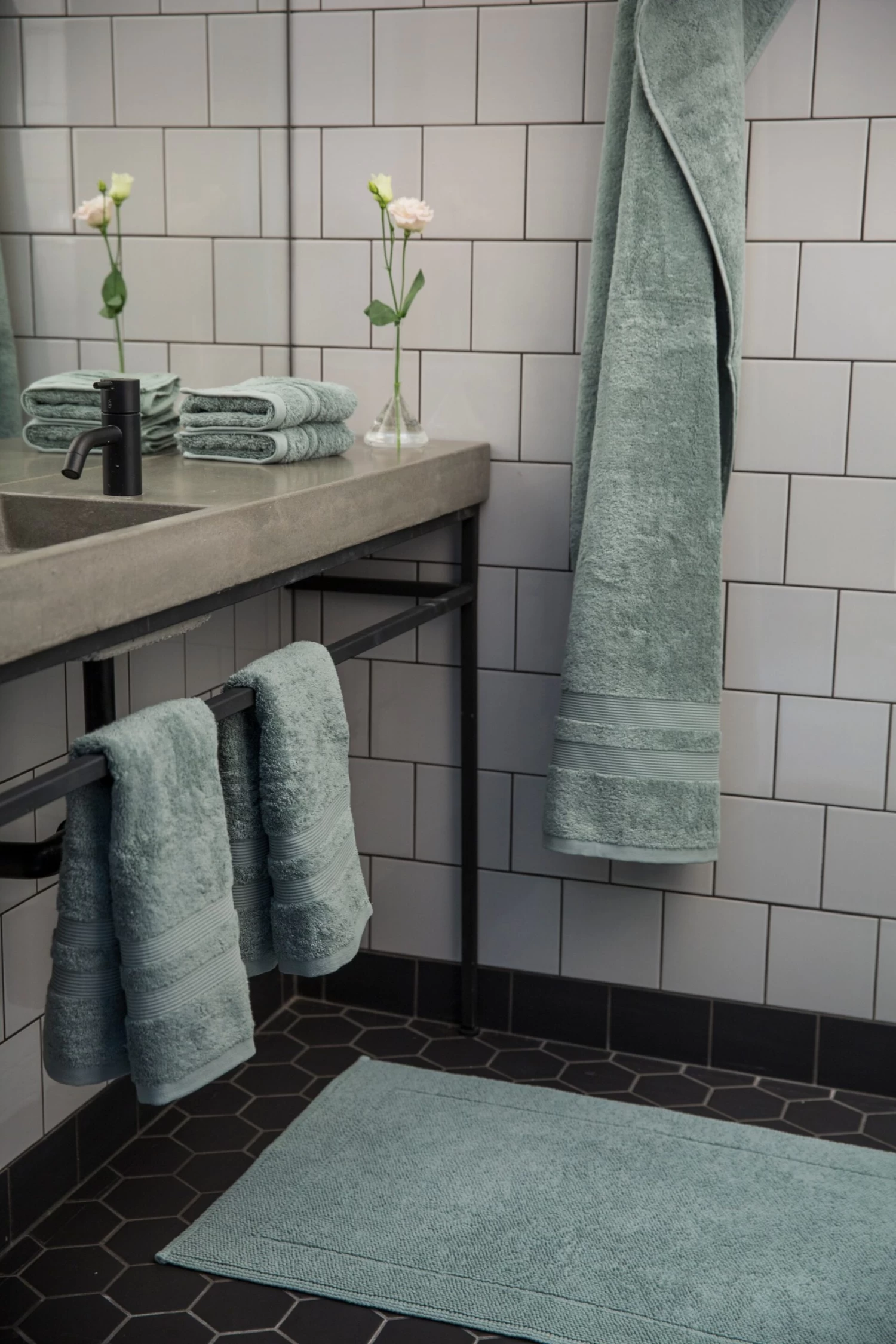 Mille Notti Fontana Towel ECO 50x70 Cm, Grey Green 3 Mille Notti Fontana Towel ECO 50x70 Cm, Grey Green - Afbeelding 3