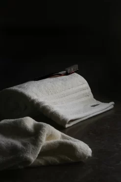 Devon Badhanddoek 70x140 Cm, Kaolienwit -Textielwinkel mimou devon badhanddoek 70x140 cm 46