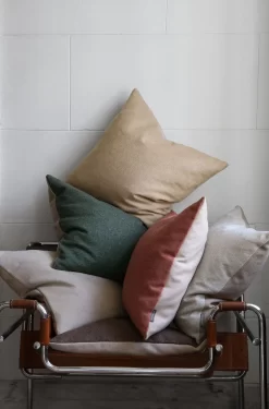 Retreat Cushion Recycled Wool 50x50,  Rye Beige -Textielwinkel mimou retreat cushion recycled wool 50x50 11