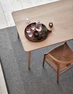 Edit Vloerkleed Black / Houtskool / Graniet Metallic, 85x260 Cm -Textielwinkel pappelina edit vloerkleed black houtskool graniet metallic 4