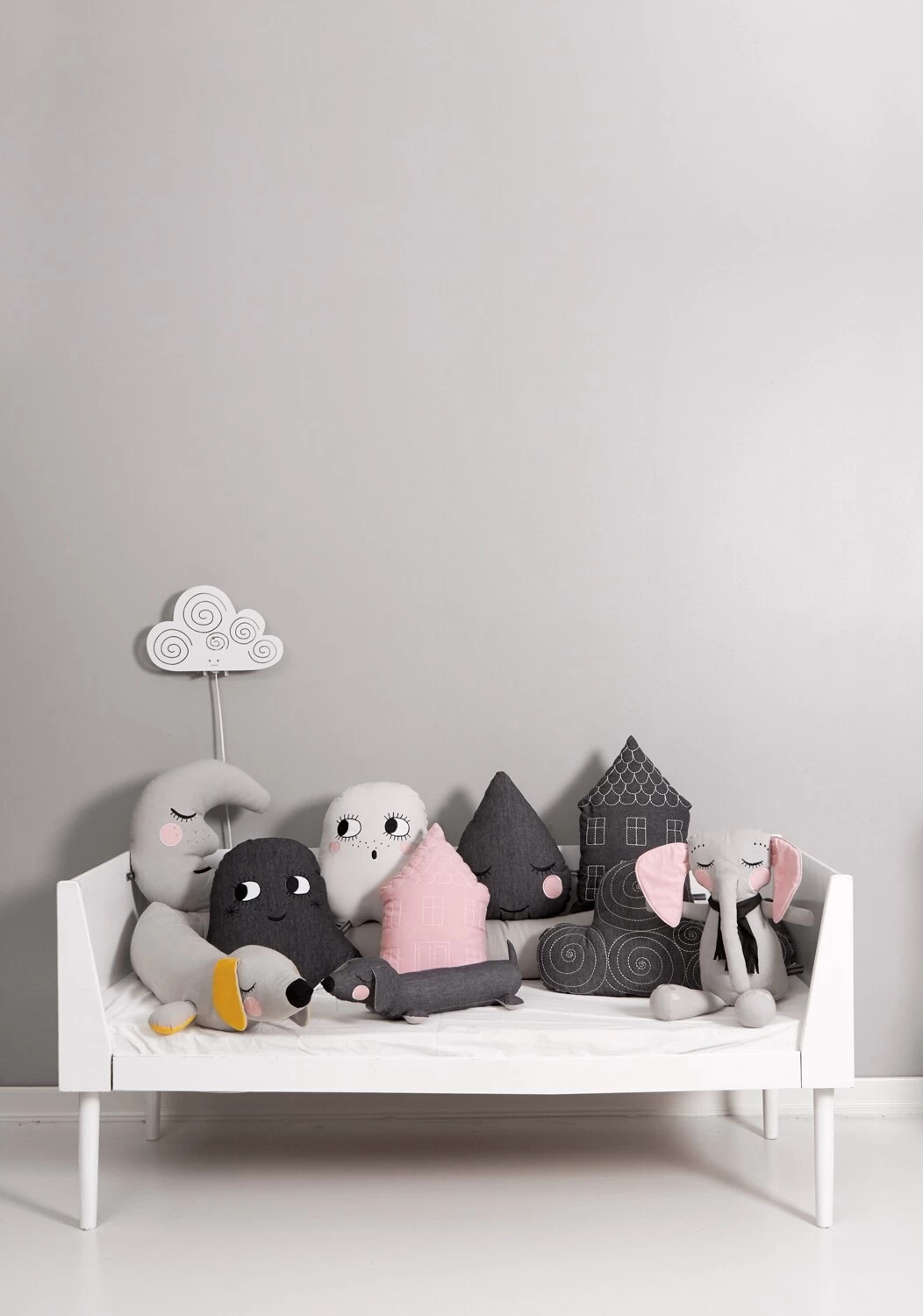 Roommate Lazy Puppy Cushion, Anthracite 2 Roommate Lazy Puppy Cushion, Anthracite - Afbeelding 2