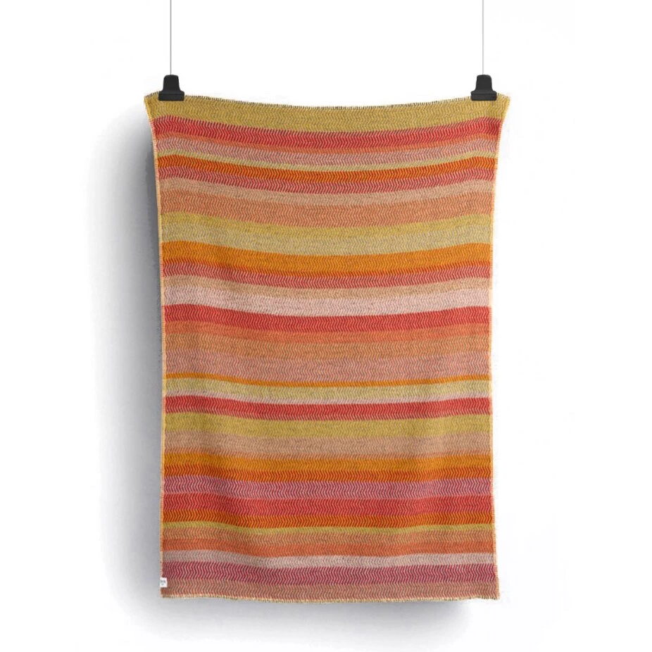 Fri Wollen Deken 150x200 Cm, Summer Red 2 Fri Wollen Deken 150x200 Cm, Summer Red - Afbeelding 2