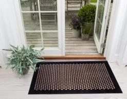 Dot Deurmat, Zwart / Beige, 120x67 Cm 7 Dot Deurmat, Zwart / Beige, 120x67 Cm -Textielwinkel tica copenhagen dot deurmat zwart beige 25