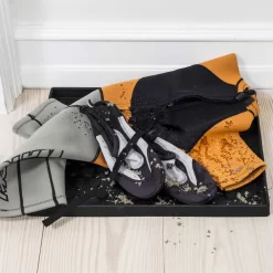 Dot Shoe Tray S, Black -Textielwinkel tica copenhagen dot shoe tray black 16